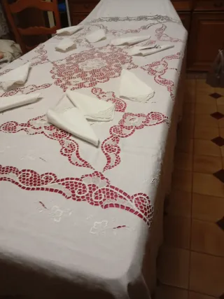 Mantelería encaje Burano bordada a mano