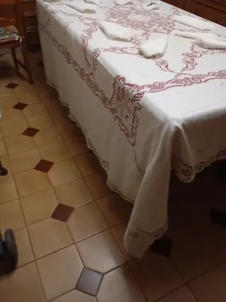 Mantelería encaje Burano bordada a mano