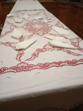 Mantelería encaje Burano bordada a mano