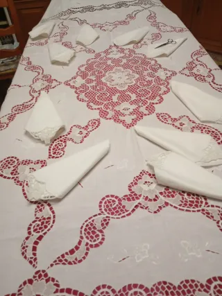 Mantelería encaje Burano bordada a mano