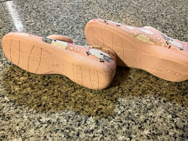 Zapatillas niña ovejas rosa