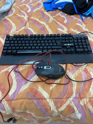 Teclado y Ratón Gaming Negro/Rojo
