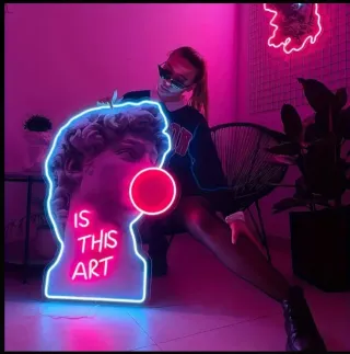 Lampada Neon Led "DAVID" Is this art