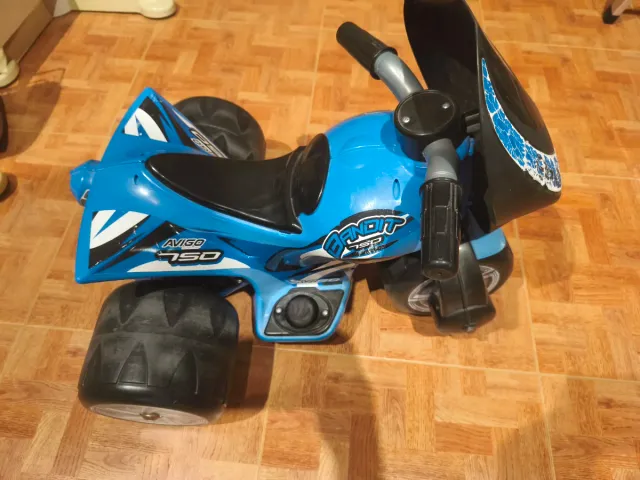 Triciclo eléctrico Avigo Bandit 750