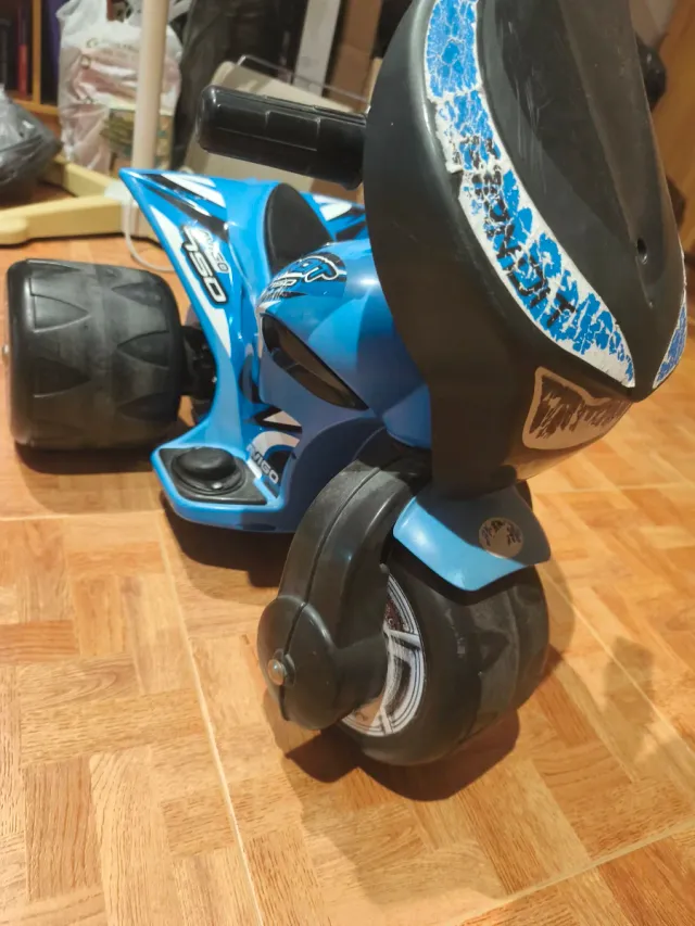 Triciclo eléctrico Avigo Bandit 750