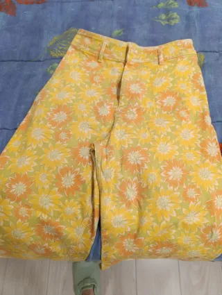Pantalón estampado floral