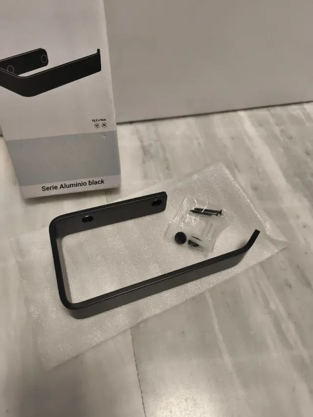 Portarrollos Negro Mate Serie Aluminio