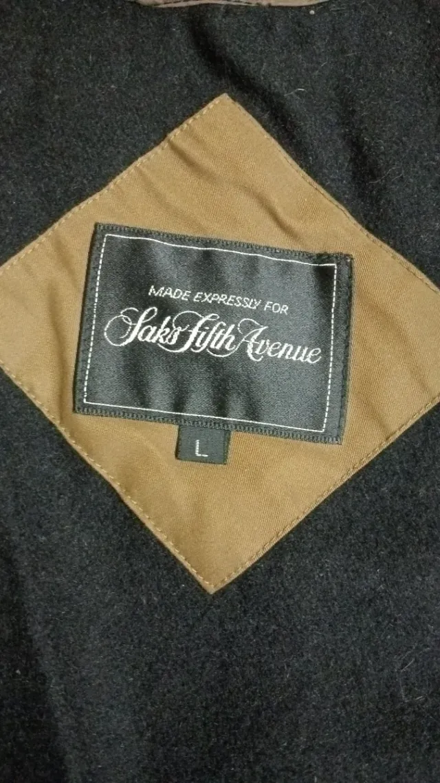 Gabardina verde militar