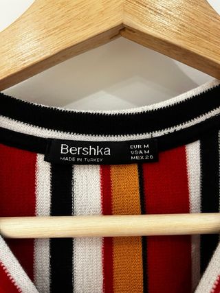 Camiseta Bershka rayas multicolor Talla M