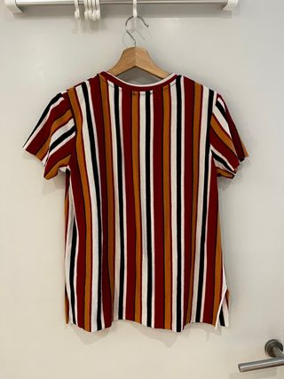 Camiseta Bershka rayas multicolor Talla M