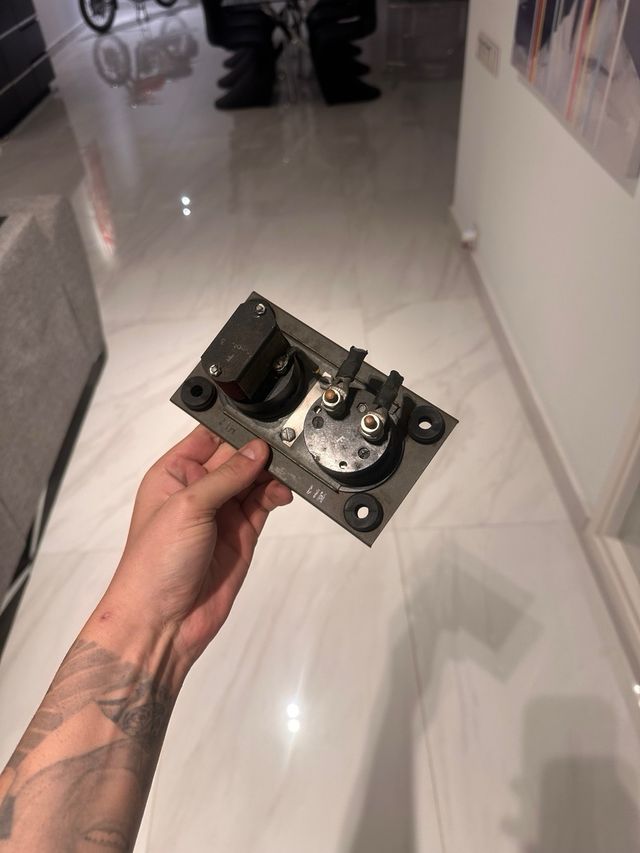 Panel Doble Analógico Voltaje y Amperaje