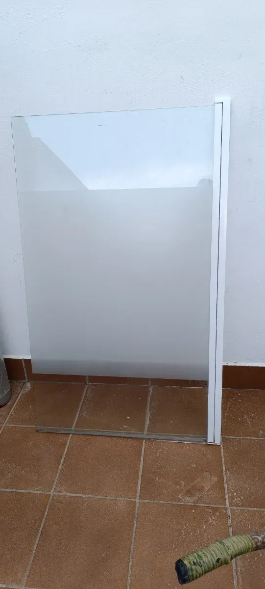 Mampara de baño cristal y metal