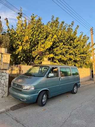 Volkswagen Multivan 2.5 TDI – Muy cuidada