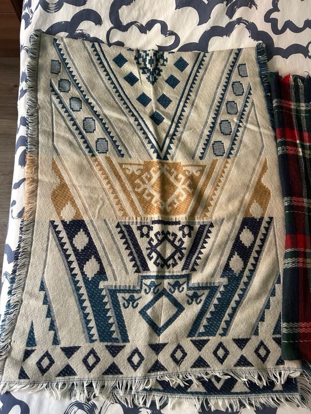 Bufandas de lana con flecos