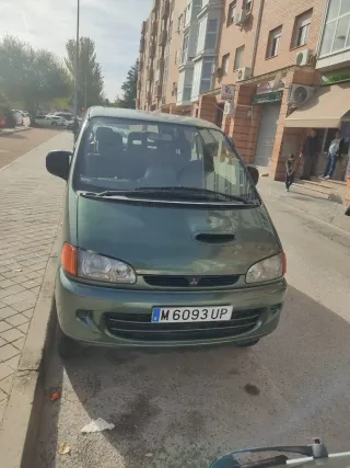 Mitsubishi Space Gear 1997