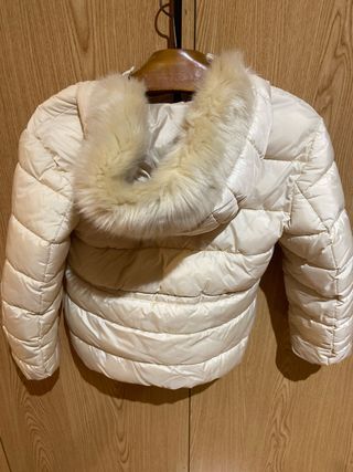 Abrigo acolchado niña Benetton beige