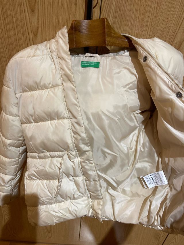 Abrigo acolchado niña Benetton beige