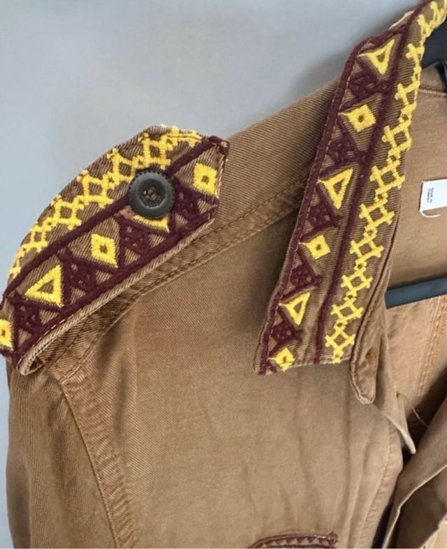 Sobrecamisa Mango Talla M Caqui Bordada