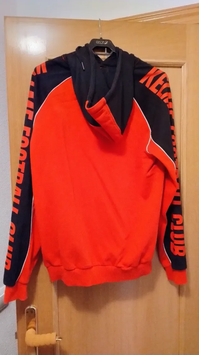 Sudadera Kelme Rayo Vallecano Naranja y Negra