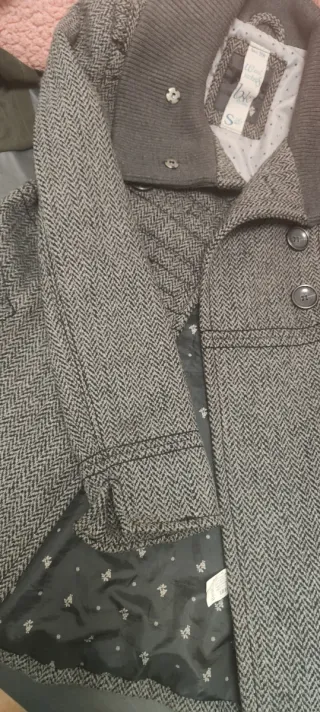 Abrigo de breska Talla S Está impecable