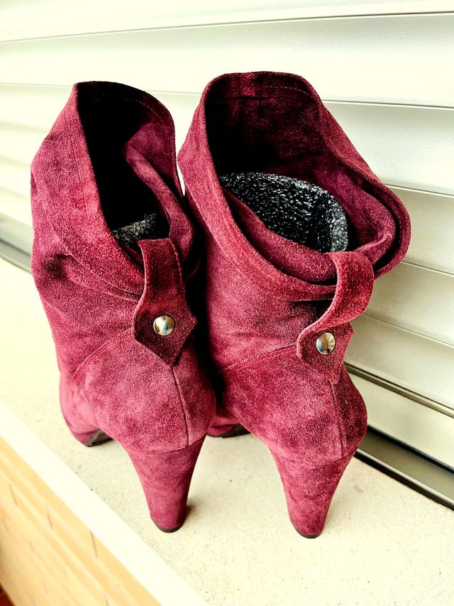 Botines de piel granate