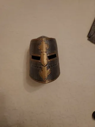 Casco Caballero Medieval. Yelmo