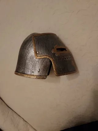 Casco Caballero Medieval. Yelmo