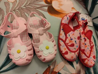 Aquashoes y Cangrejeras niña.