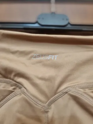 Zeus fit Completo sportivo donna beige