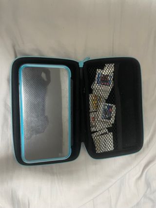 Nintendo 2DS XL Negra/Azul + 10 Juegos