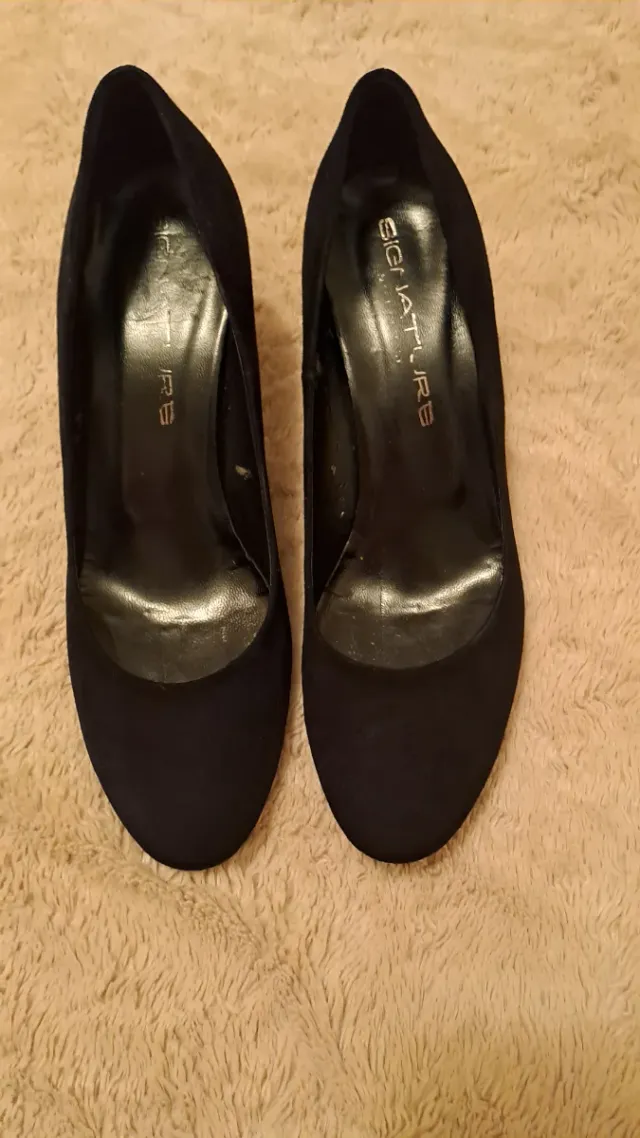 Scarpe con tacco SIGNATURE nere