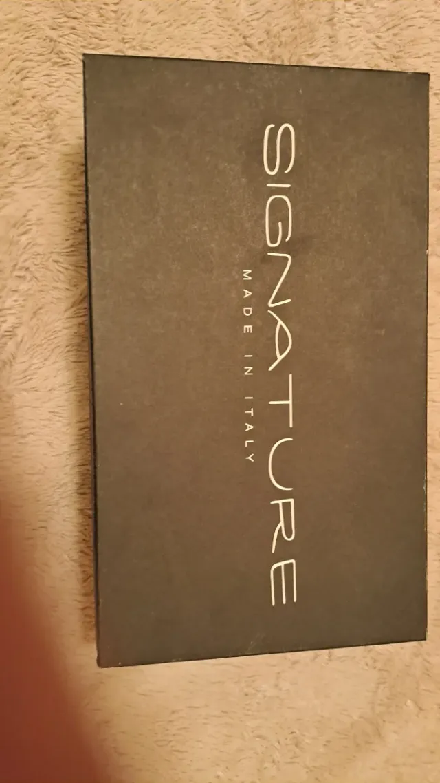 Scarpe con tacco SIGNATURE nere