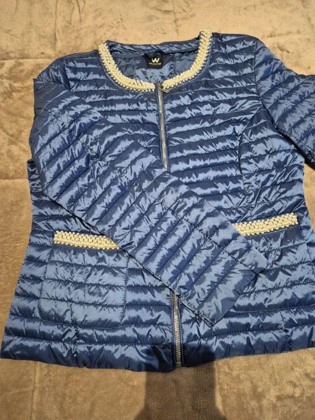 Jaqueta acolchoada com pérolas para mulher