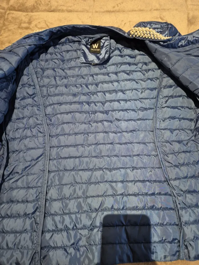 Jaqueta acolchoada com pérolas para mulher