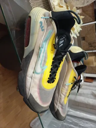 Zapatillas Nike Air Max 2090 Beige/Amarillo