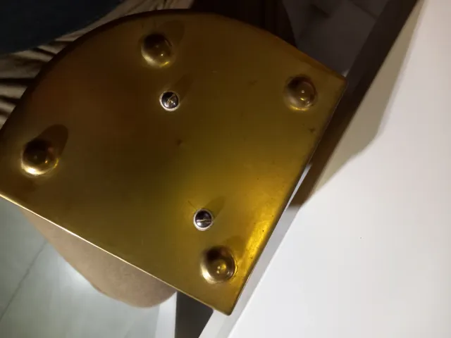 Linterna de barco antigua de latón