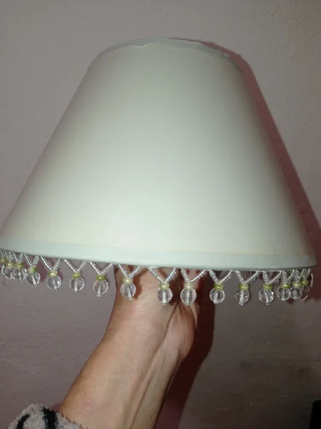 2 Tulipas de lámpara beige con abalorios