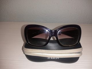 Gafas de sol mujer. Vogue moradas VO2558-S moradas