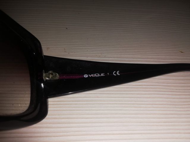 Gafas de sol mujer. Vogue moradas VO2558-S moradas