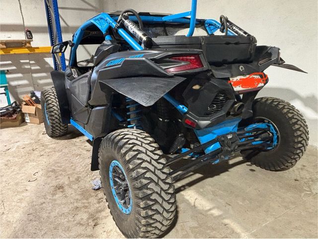 Can-Am Maverick X3 RC