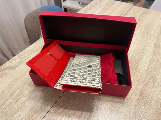 Cartera Carolina Herrera Roja