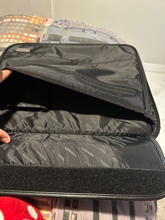 Maletín portátil Toshiba negro