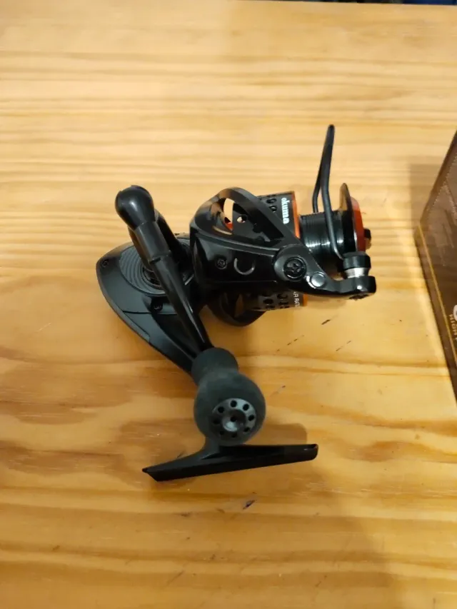 Carrete Okuma Caymus C-40 nuevo