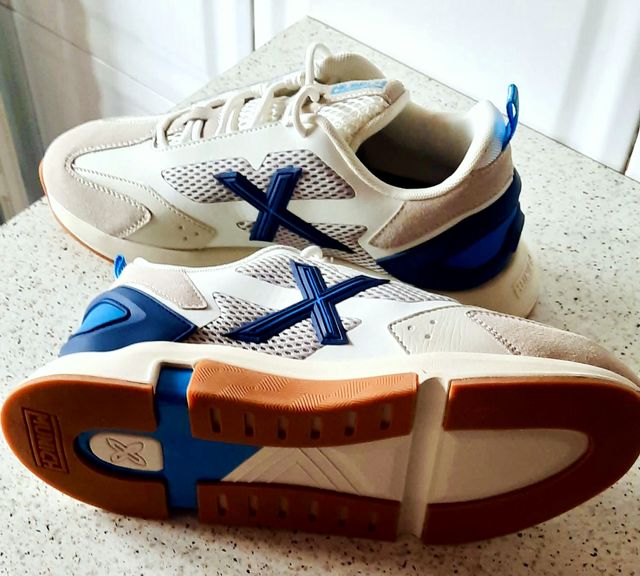 Deportivas Munich Caballero Beige/Blanco Nuevas