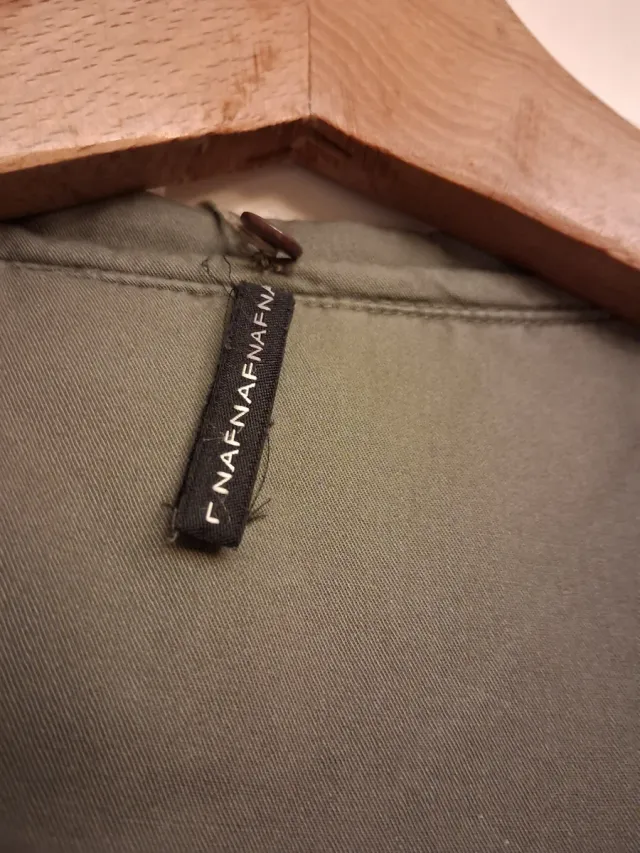 Chamarra Naf Naf verde Talla M (40)