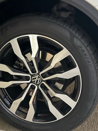 Llantas 20 Pirelli Touareg Q7 Cayenne
