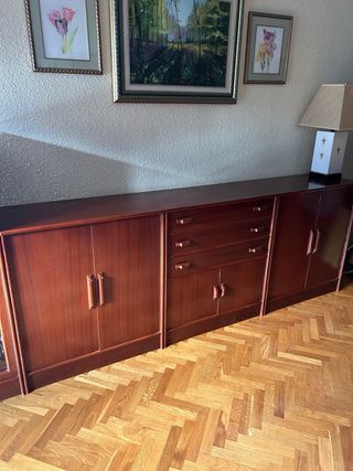 Armario vajillero 3 cuerpos + vitrina