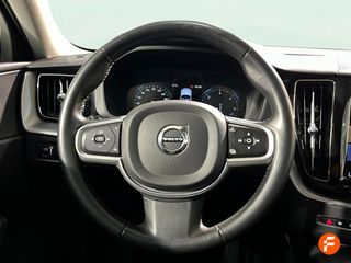 Volvo XC60 2.0 T6 AWD Recharge Core Auto