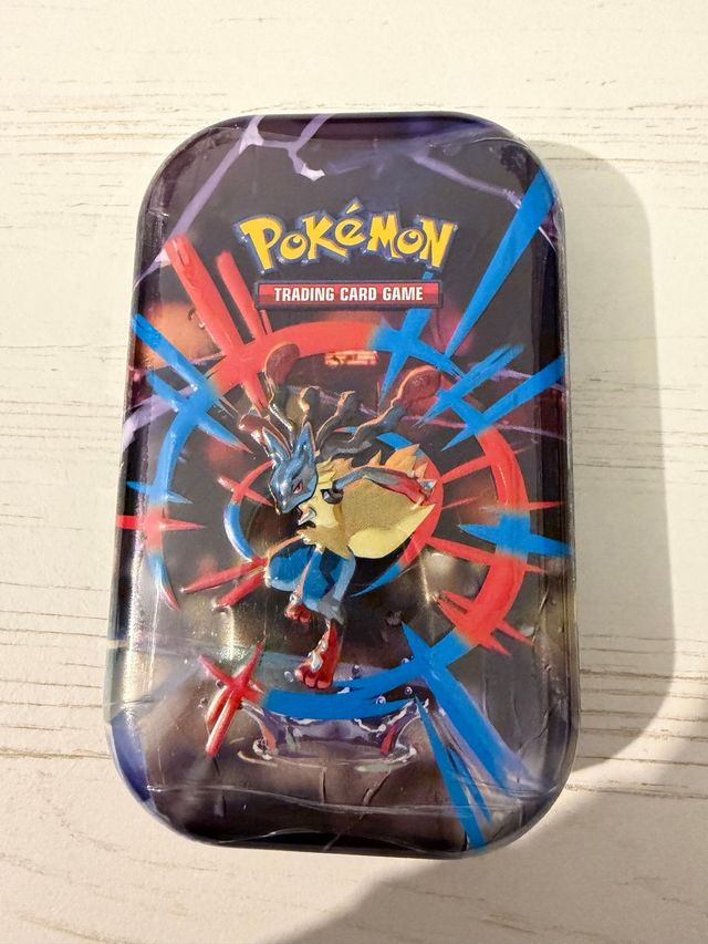 Caja Metálica Pokémon Trading Card Game