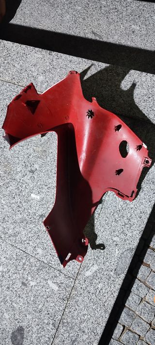 Carenagem Frontal Esquerda Honda CBR600 F PC31